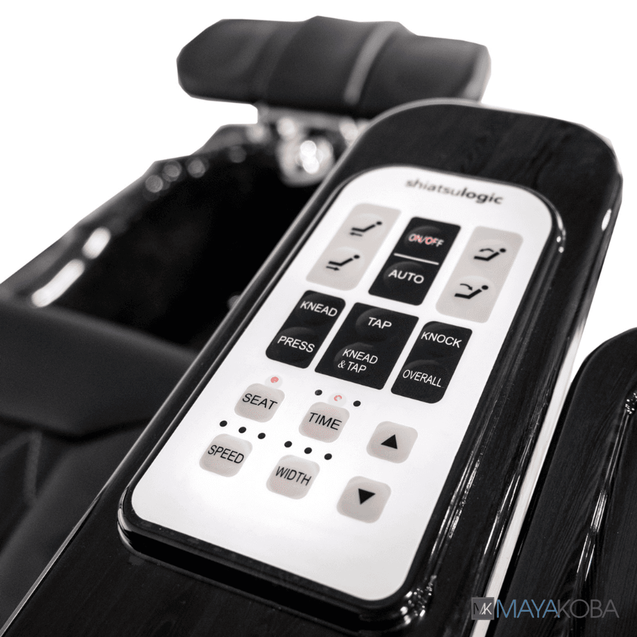 SHIATSULOGIC DX MASSAGE CHAIR W/ COVERSET by Mayakoba