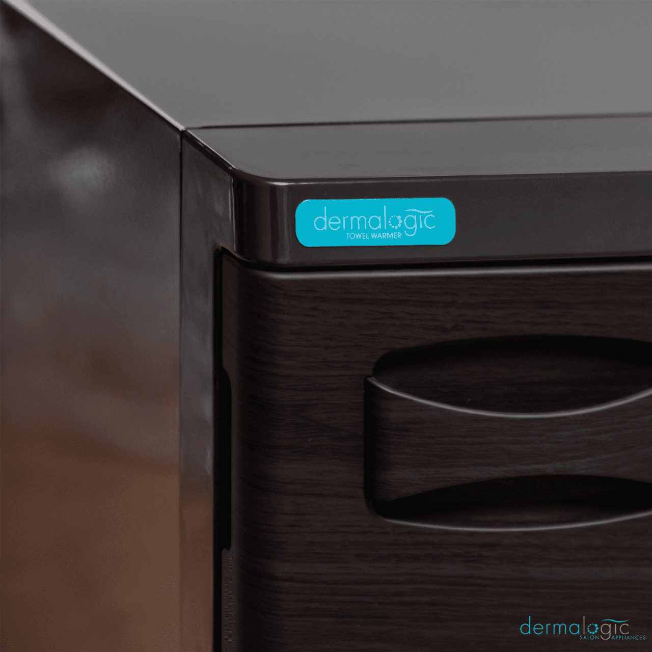 Dermalogic Towel Warmer 20L (Wood Grain)