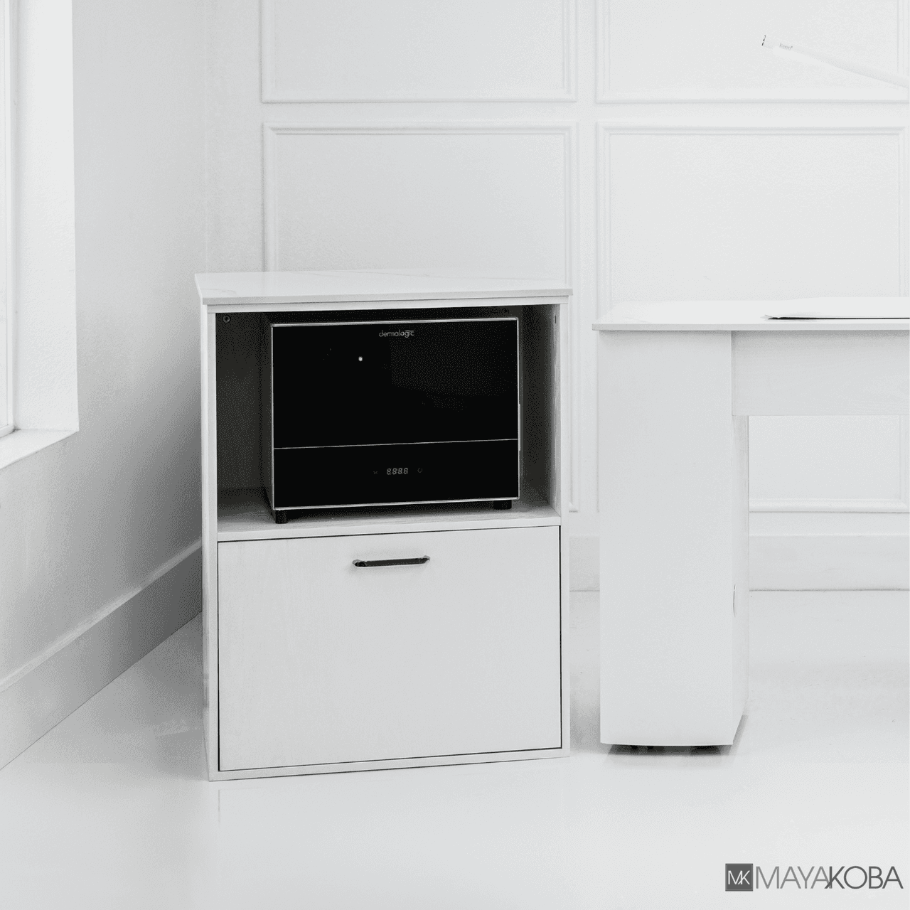 AVIGNON Towel Warmer Cabinet