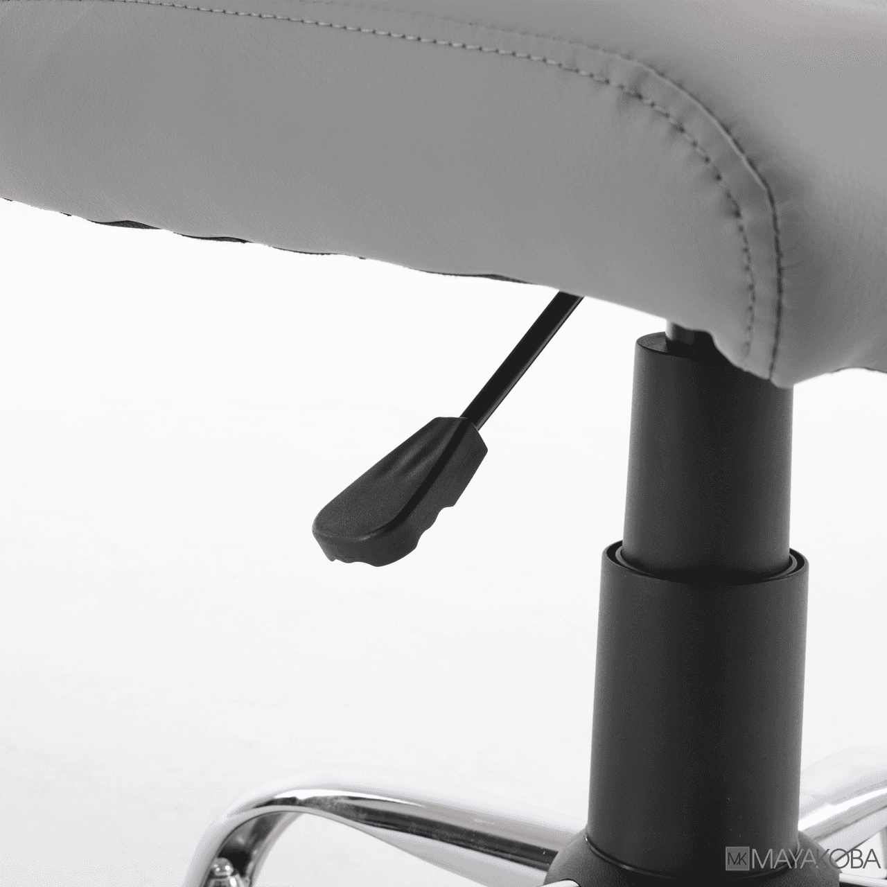 GENESIS Technician Stool
